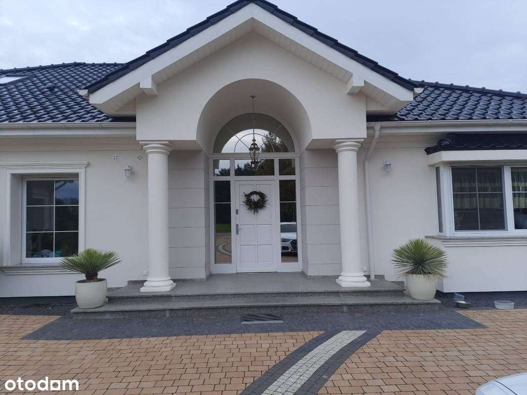 Nowoczesna rezydencja z własnym lasem -Lisiec Mały-3