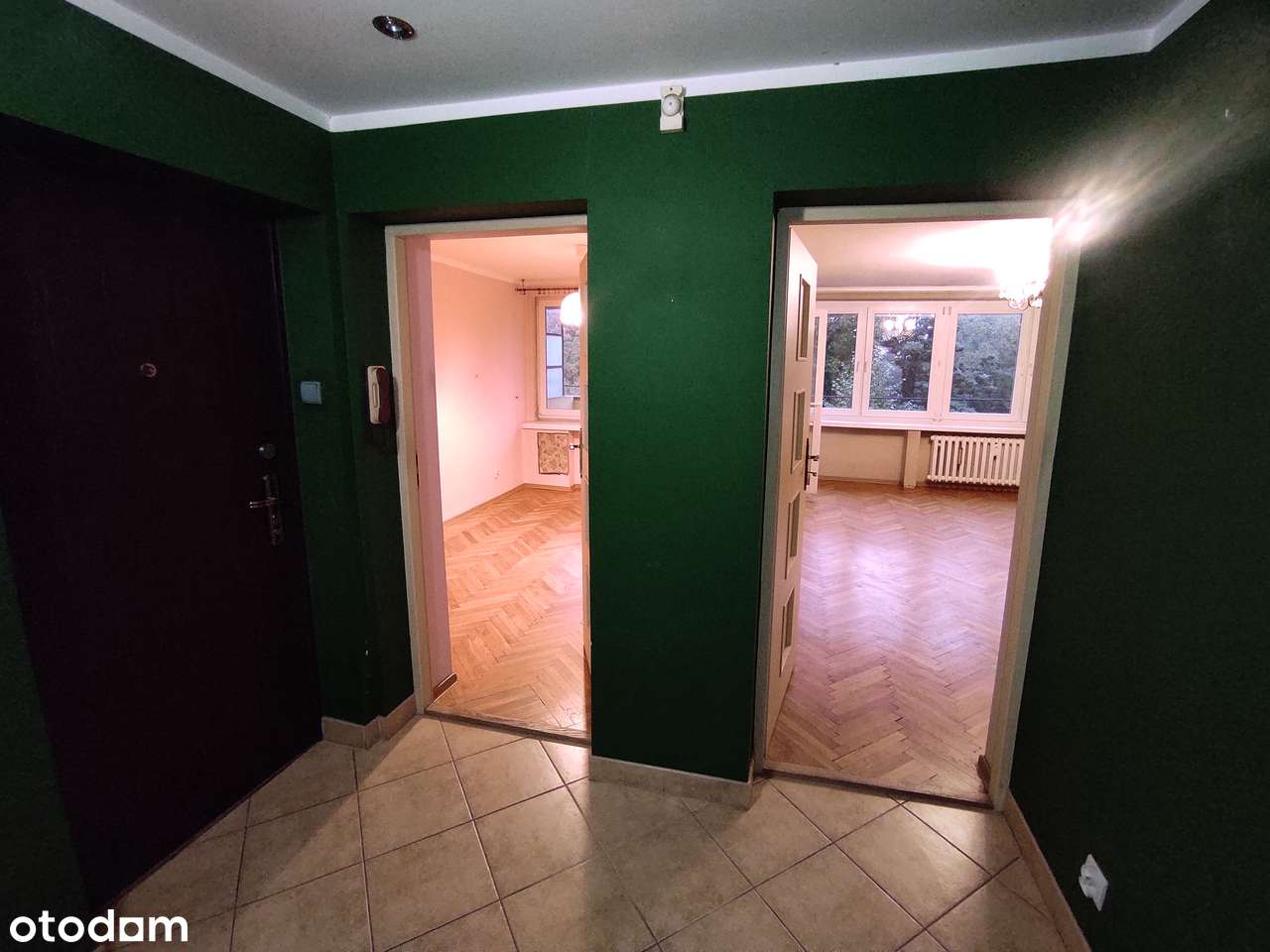 ul.Tuwima - duże i przestronne 3 pokoje w niskim bloku na II piętrze!-8