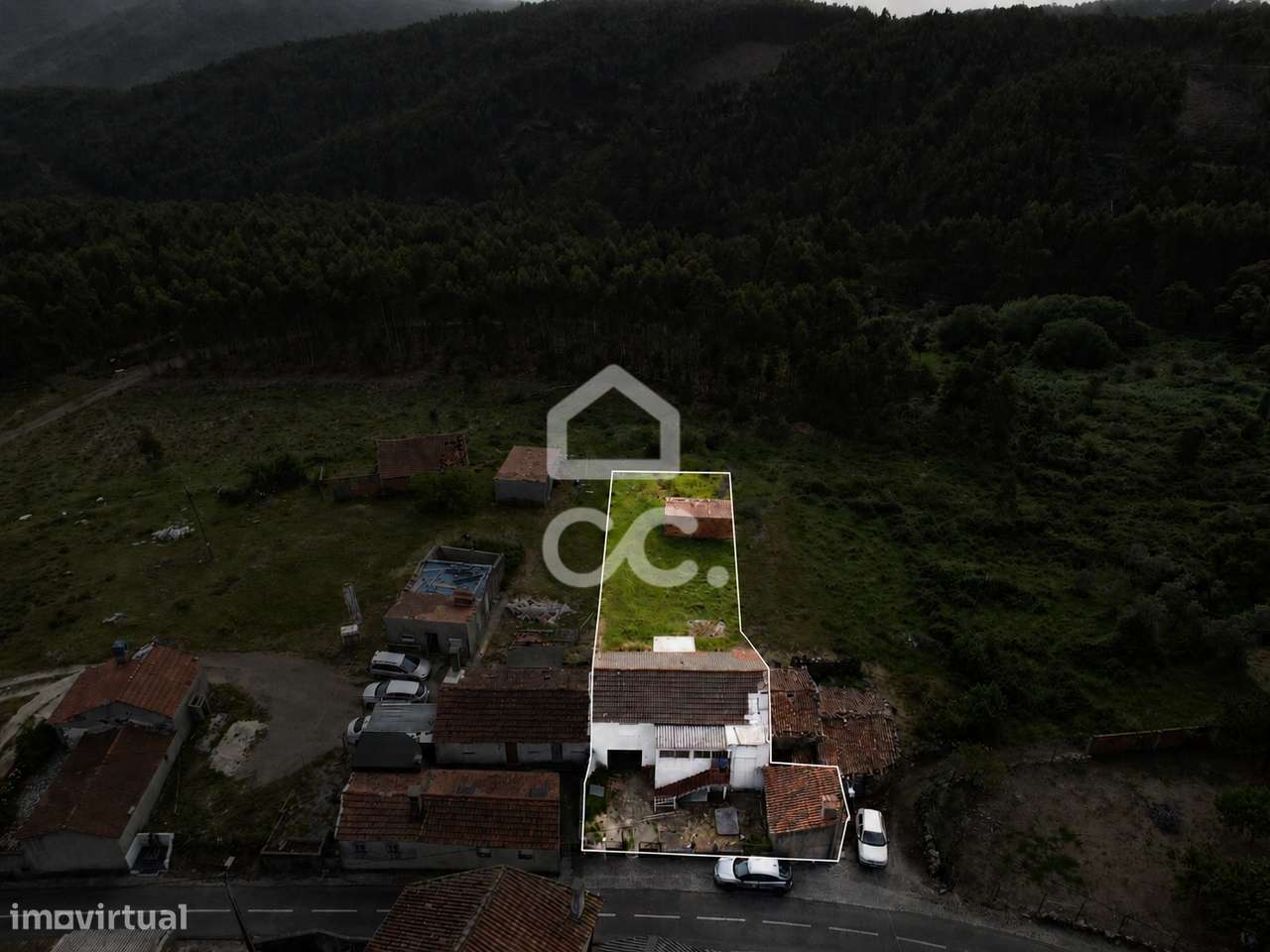 Moradia com Terreno – Pronta a Habitar | Zona do Cercal – Aguda-0