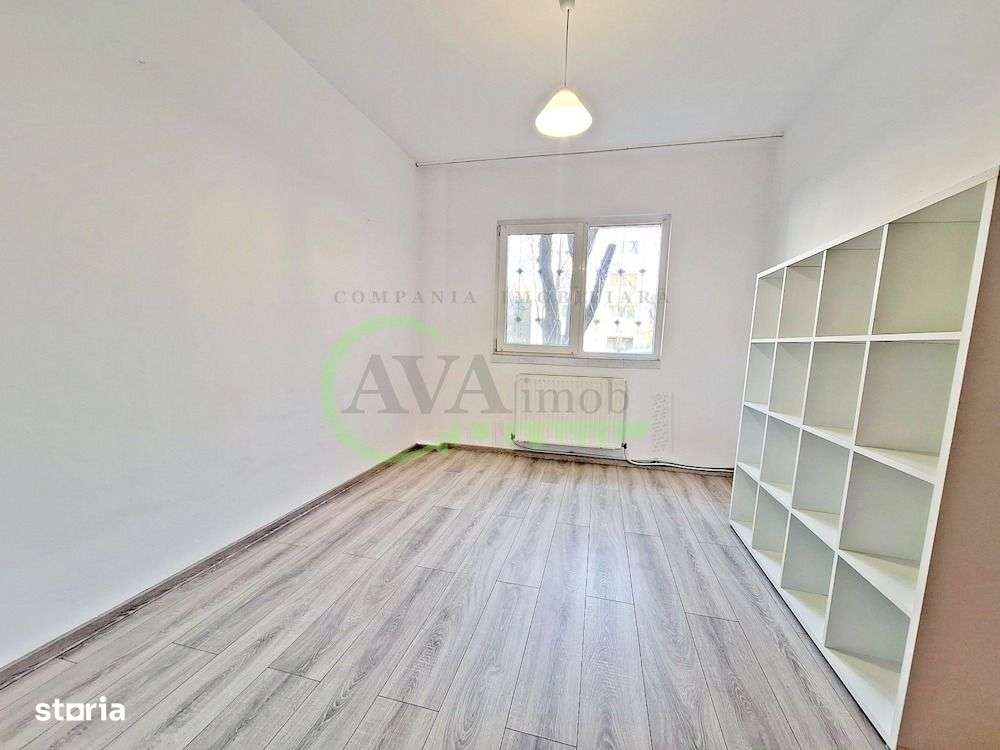 Apartament 3 camere decomandate, parter / 4, Bacau - Imagine principală: 4/6