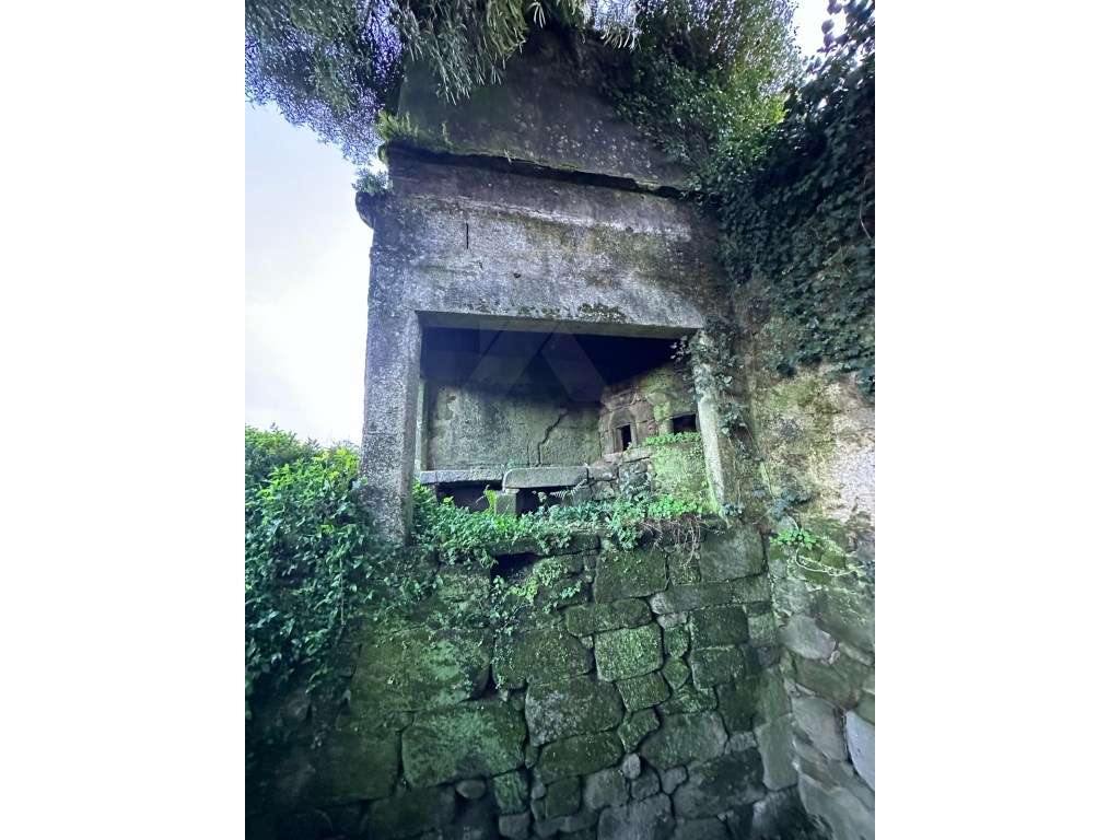 Casa Senhorial, com fachada Secular - Grande imagem: 4/5