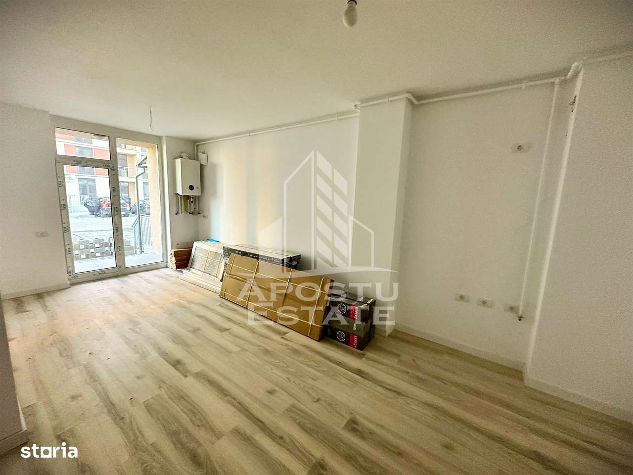 Apartament cu 2 camere open space Torontalului - Imagine principală: 2/5