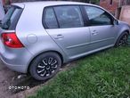 Volkswagen Golf - 6