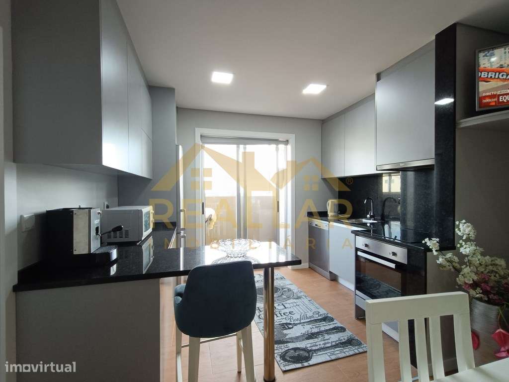Apartamento T3 na Avenida Vasco da Gama - Póvoa de Varzim - ARRENDA... - Grande imagem: 5/23