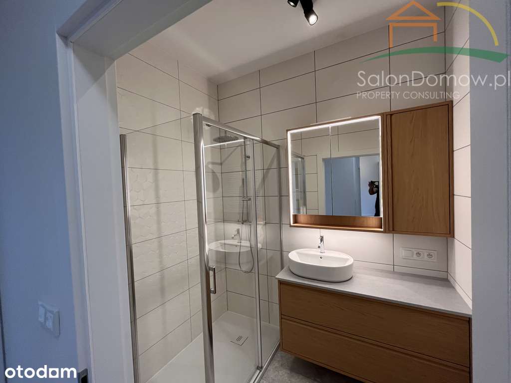 Nowe, z balkonem o pow. 8,13. B66- II piętro.-14