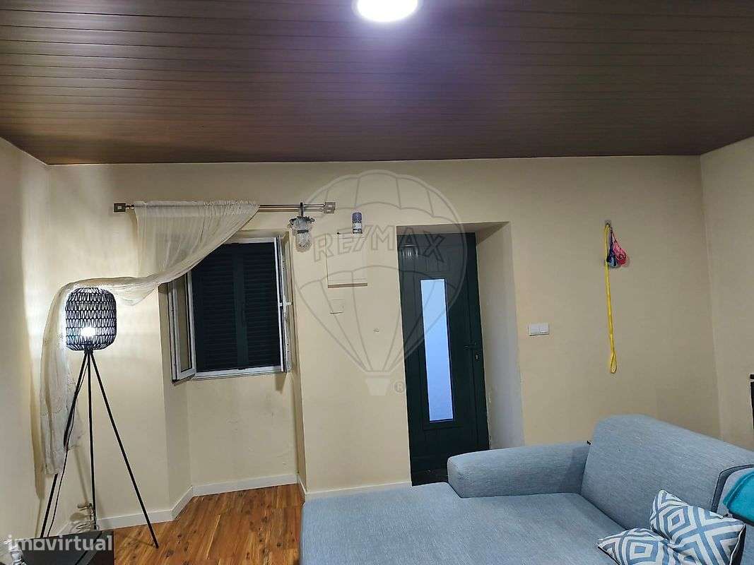 Moradia T2 para venda-2