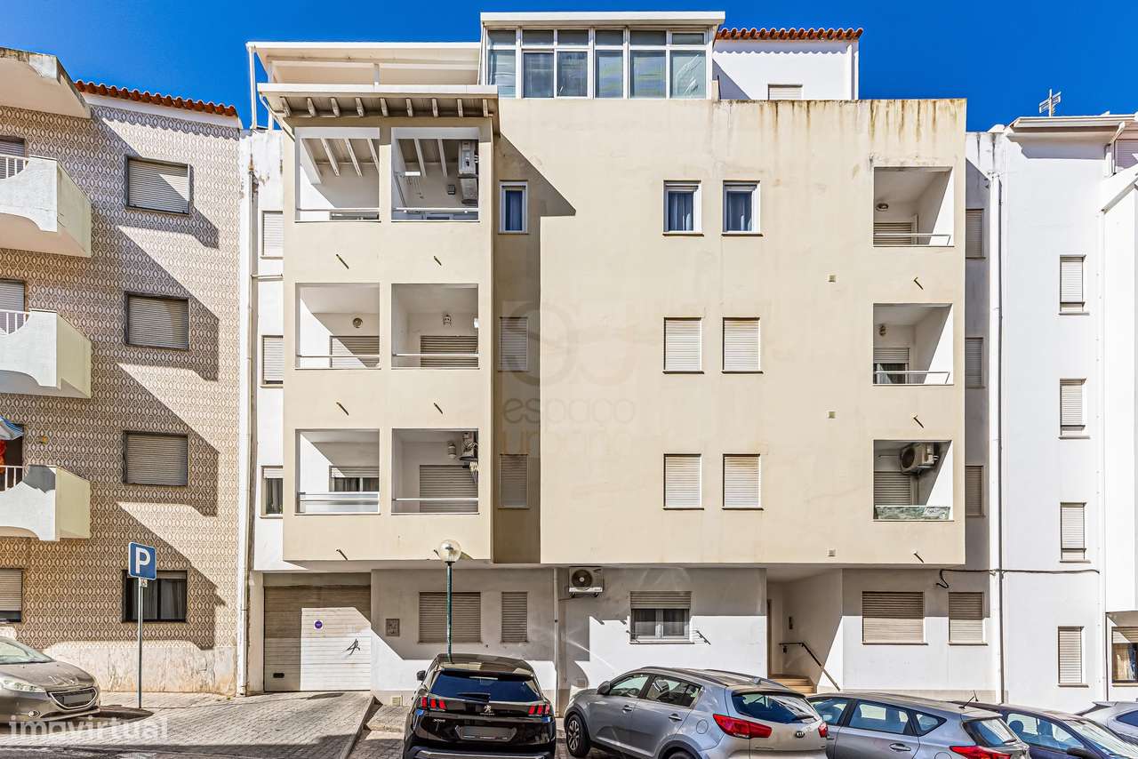 A. Pêra - Apart. 2 Quartos - Garagem - 150 Metros da Praia - Grande imagem: 4/17