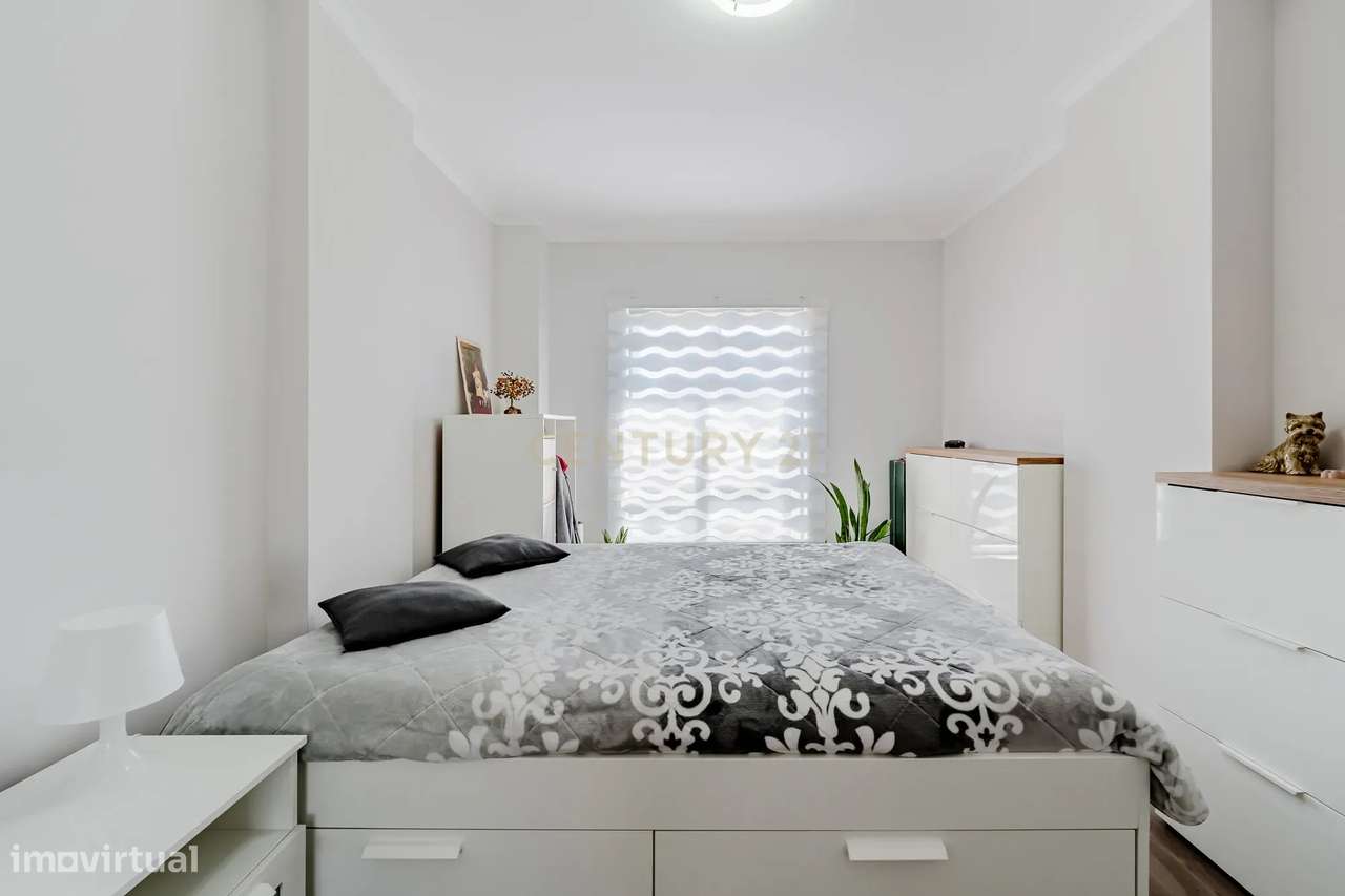 Apartamento T2 em Rio de Mouro, Sintra.-19