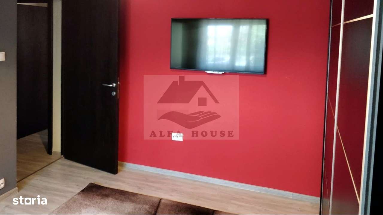 Apartament cu patru camere, zona Florilor-Craiter 80 mp-6