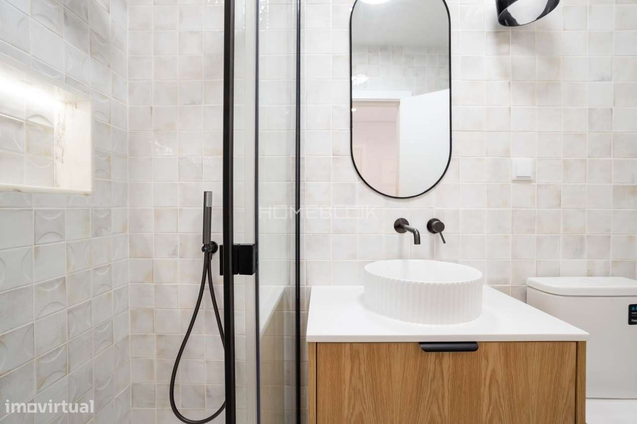 Apartamento T2 renovado na Graça-14