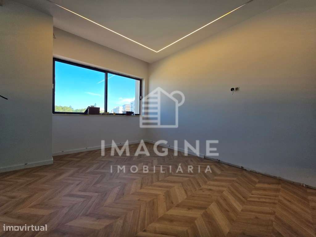 Apartamento T3 totalmente renovado- Centro da Cidade com Vista Rio - Grande imagem: 5/32