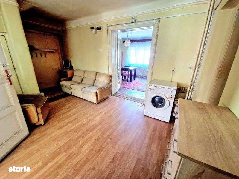Proprietar,vand urgent casa/vila in zona foarte buna - Imagine principală: 4/7