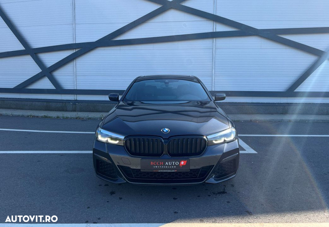 BMW Seria 5 540d xDrive MHEV - 9