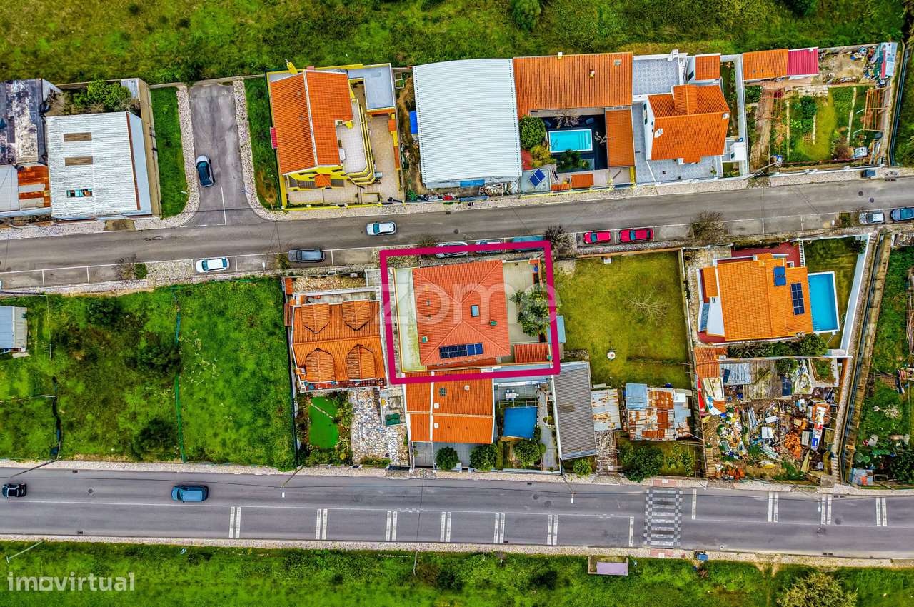 Moradia Independente T4 com garagem S. Domingos de Rana - Grande imagem: 4/54