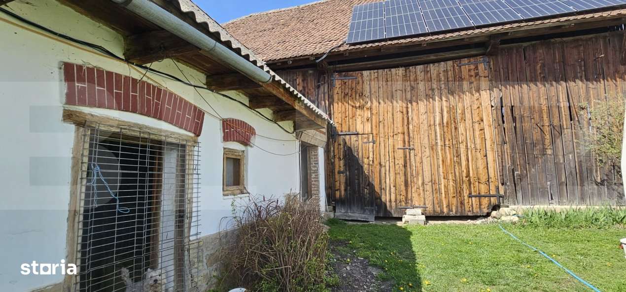 Casa traditionala secuiasca de vanzare – Valea Crisului, aproape de - Imagine principală: 5/12