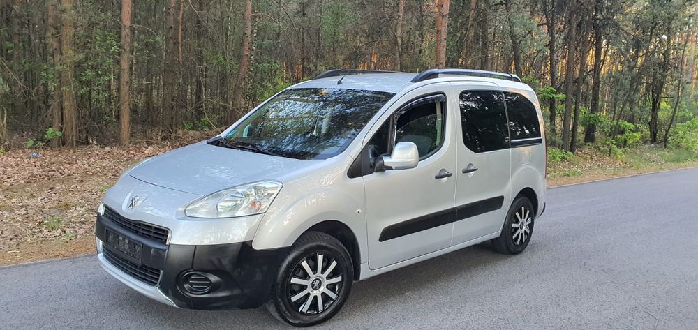 Peugeot Partner II 120 VTi Family 2012
