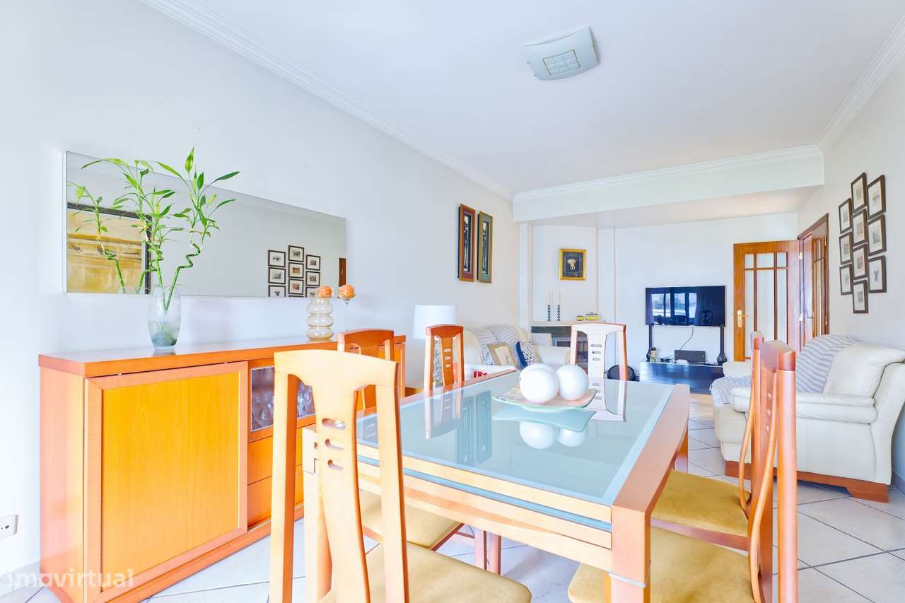 Apartamento T3 com excelentes áreas e uma vista deslumbrante...-6