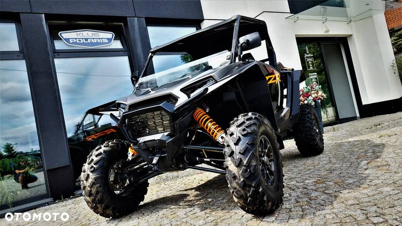 Polaris RZR - 22