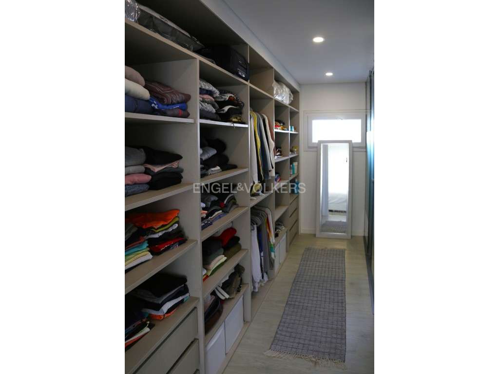 Moradia de Luxo T4-5