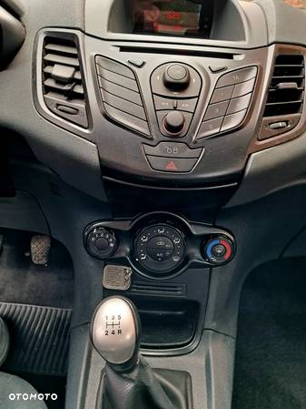 Ford Fiesta 1.4 TDCi Ambiente - 10