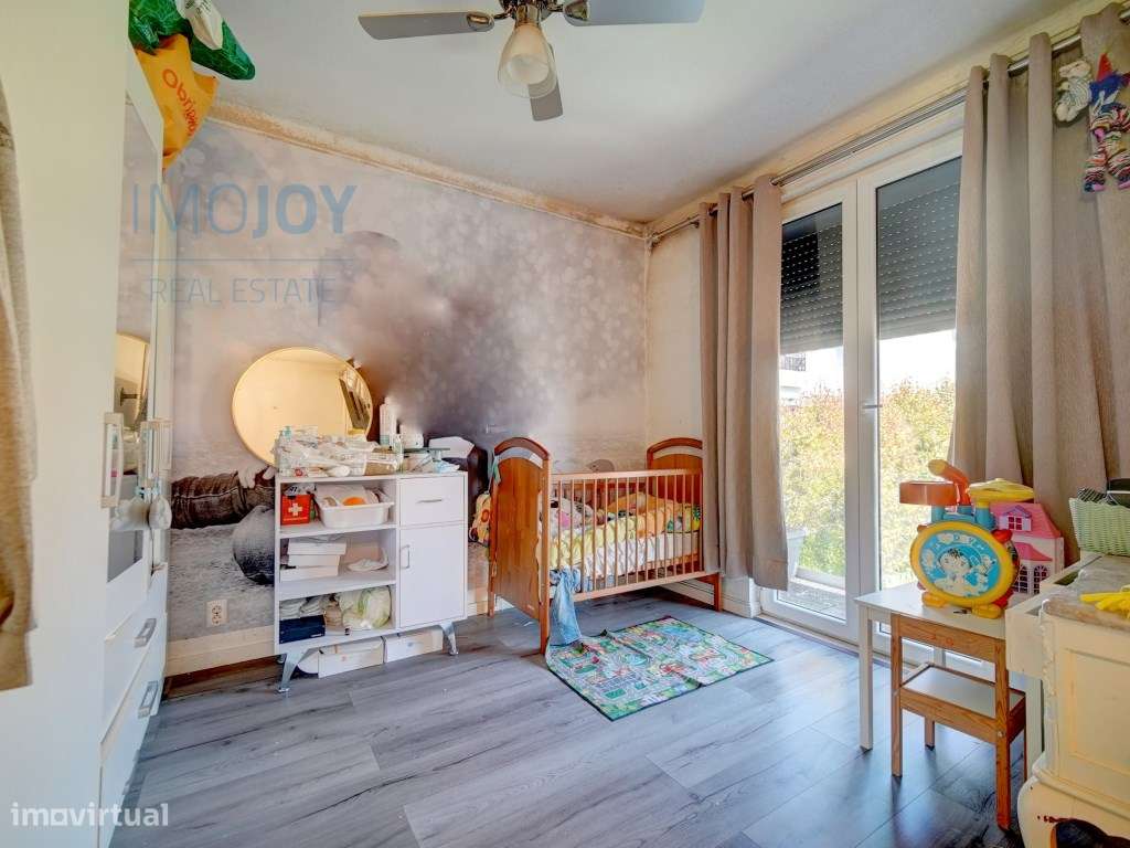 Charmosa Moradia T3 com Vista Mar no Alto do Lagoal-15