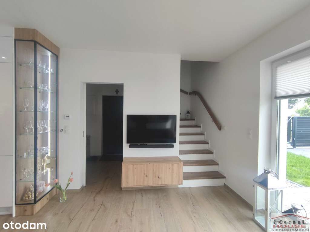 Całkowicie wykończony nowy bliźniak z garażem-4