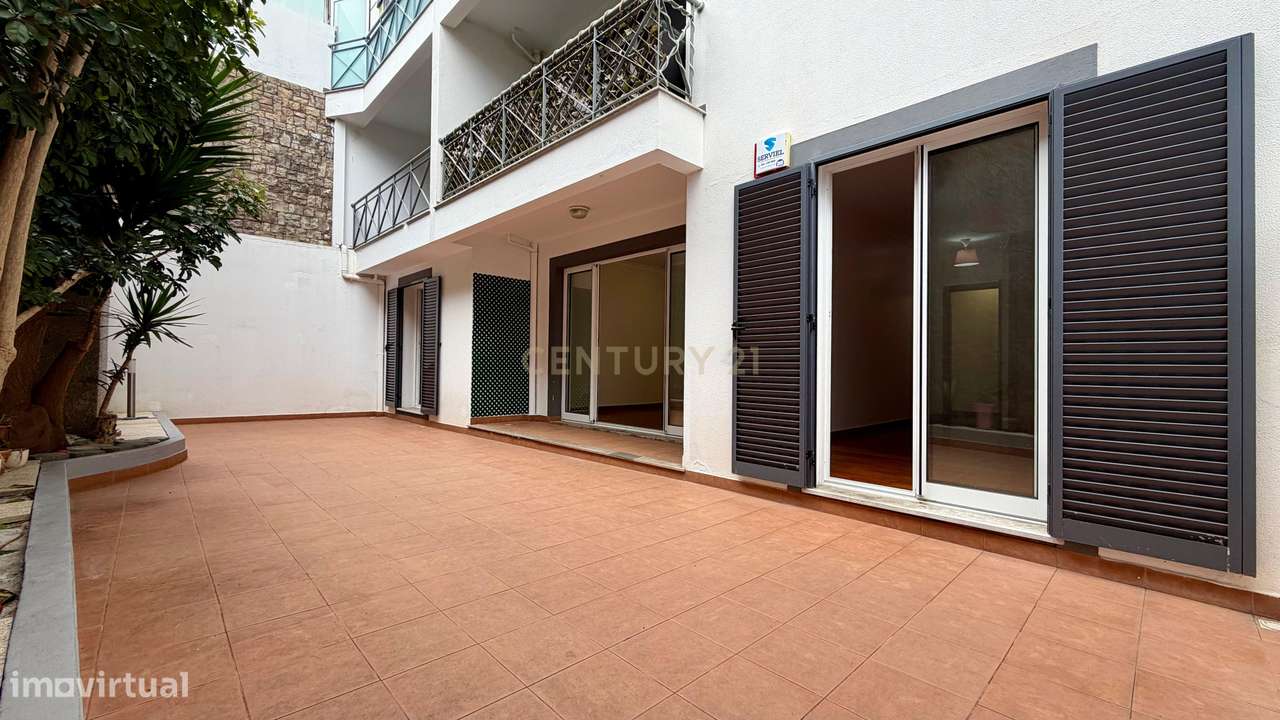 Apartamento T2+1 em Santo António-27