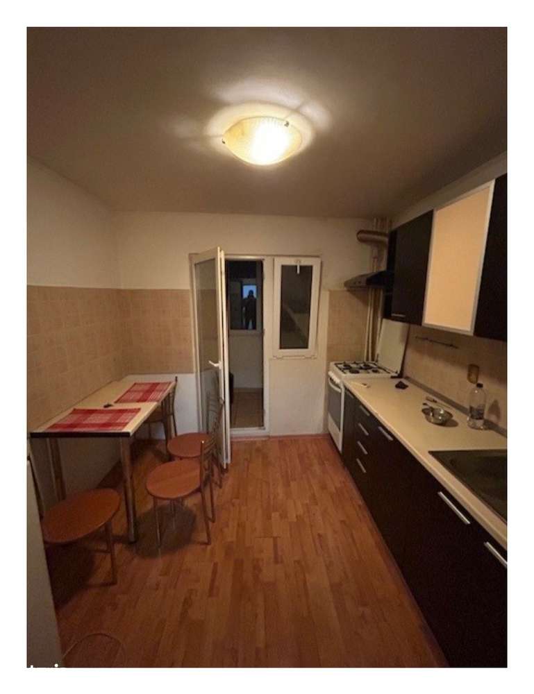 Vanzare 3 camere Militari Moinesti-5