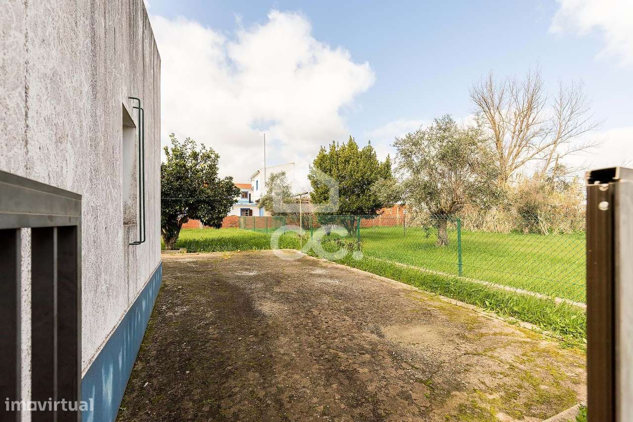 Moradia T2 de Rés do Chão c/ Terreno de 347 m² | S. Miguel de Machede,-20