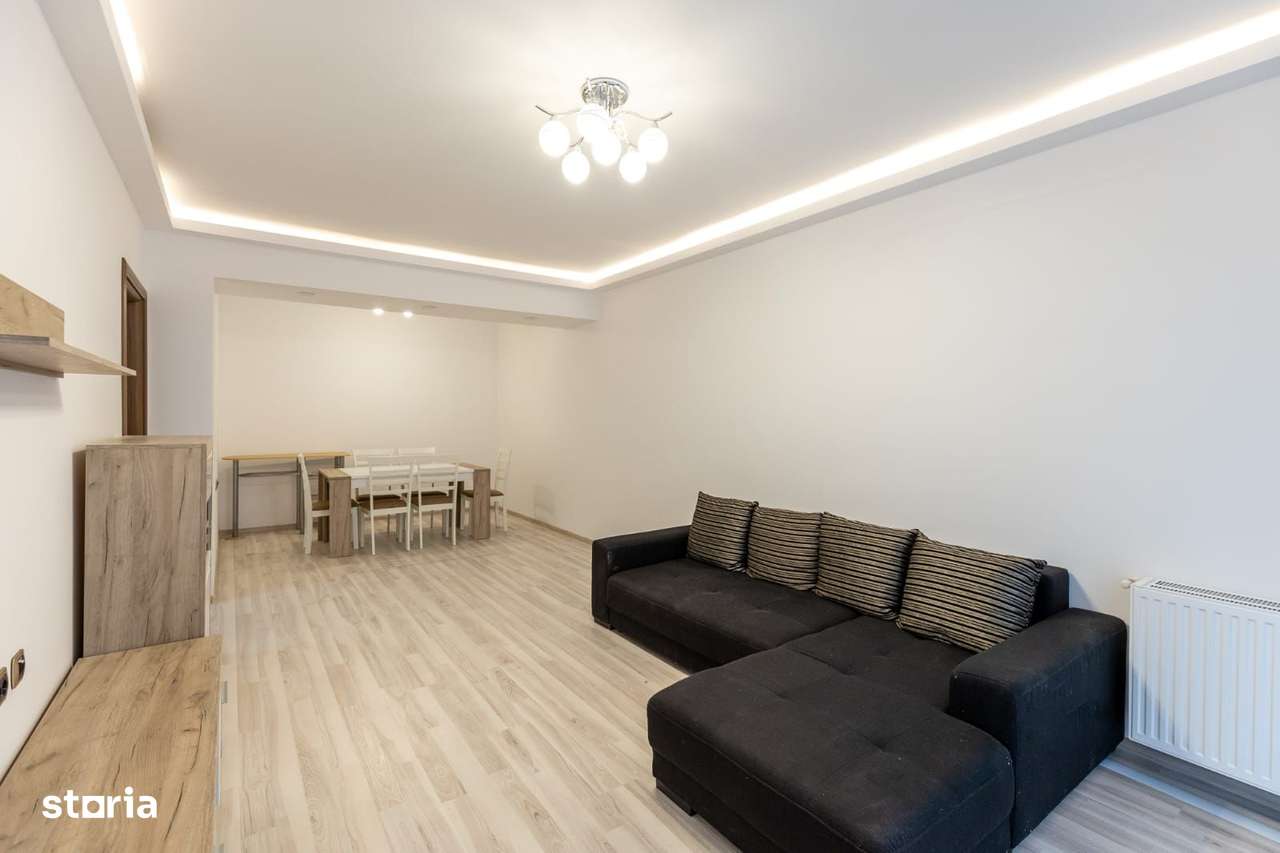 Coresi-Isaran apartament foarte spatios, 2 bai - Imagine principală: 2/12