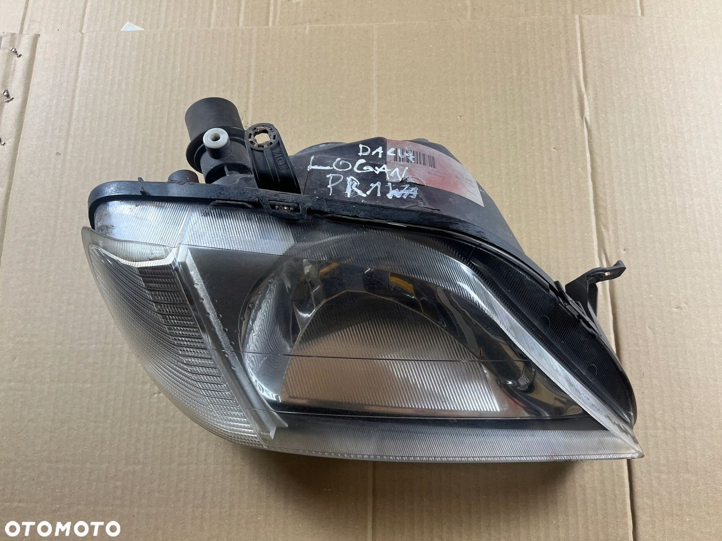 dacia logan lampa prawa przód przednia 8200211006 - 4