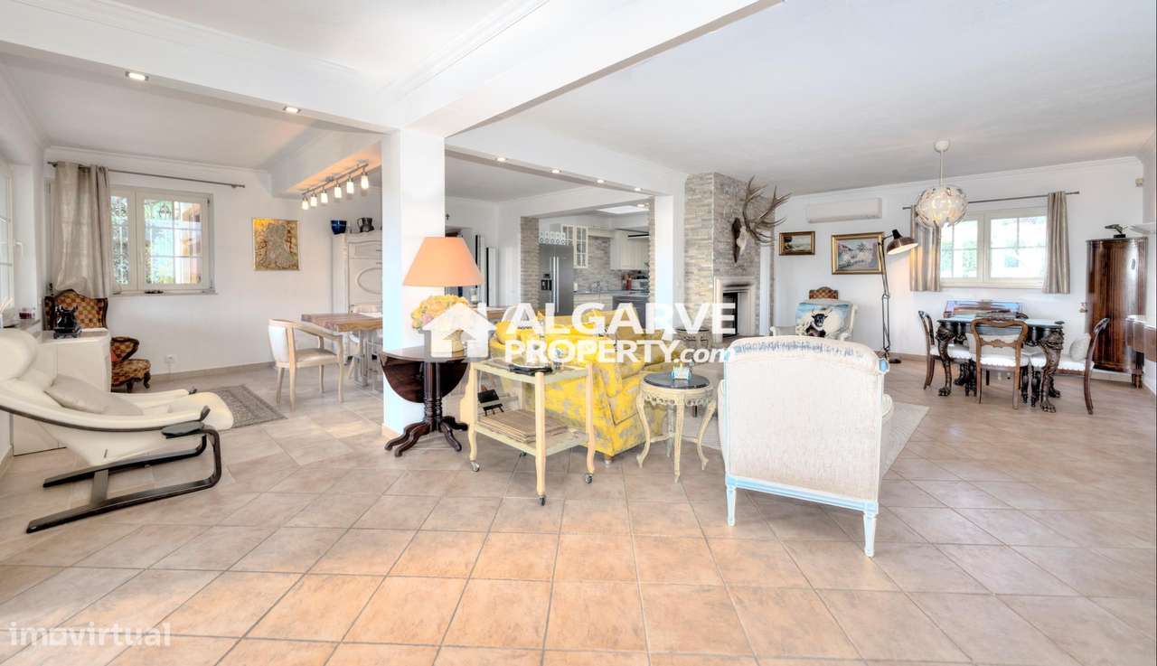 Moradia V4 térrea perto da praia entre Vilamoura e Vale do Lobo-5