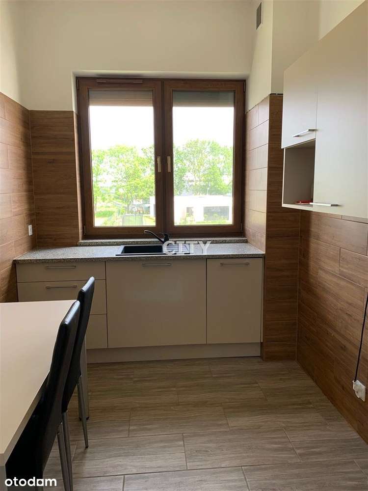 idealny na siedzibę firmy - Pełny obrazek: 4/9