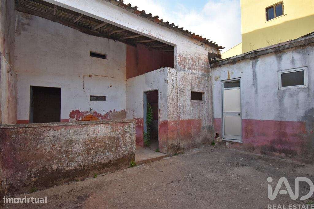 Casa tradicional T3 em Miranda do Corvo de 111,00 m2 - Grande imagem: 5/27