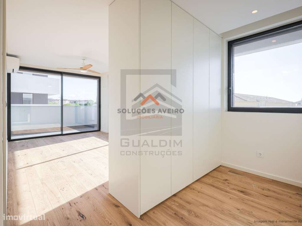 Apartamento T2+ Terraço Implex em Aveiro!-48
