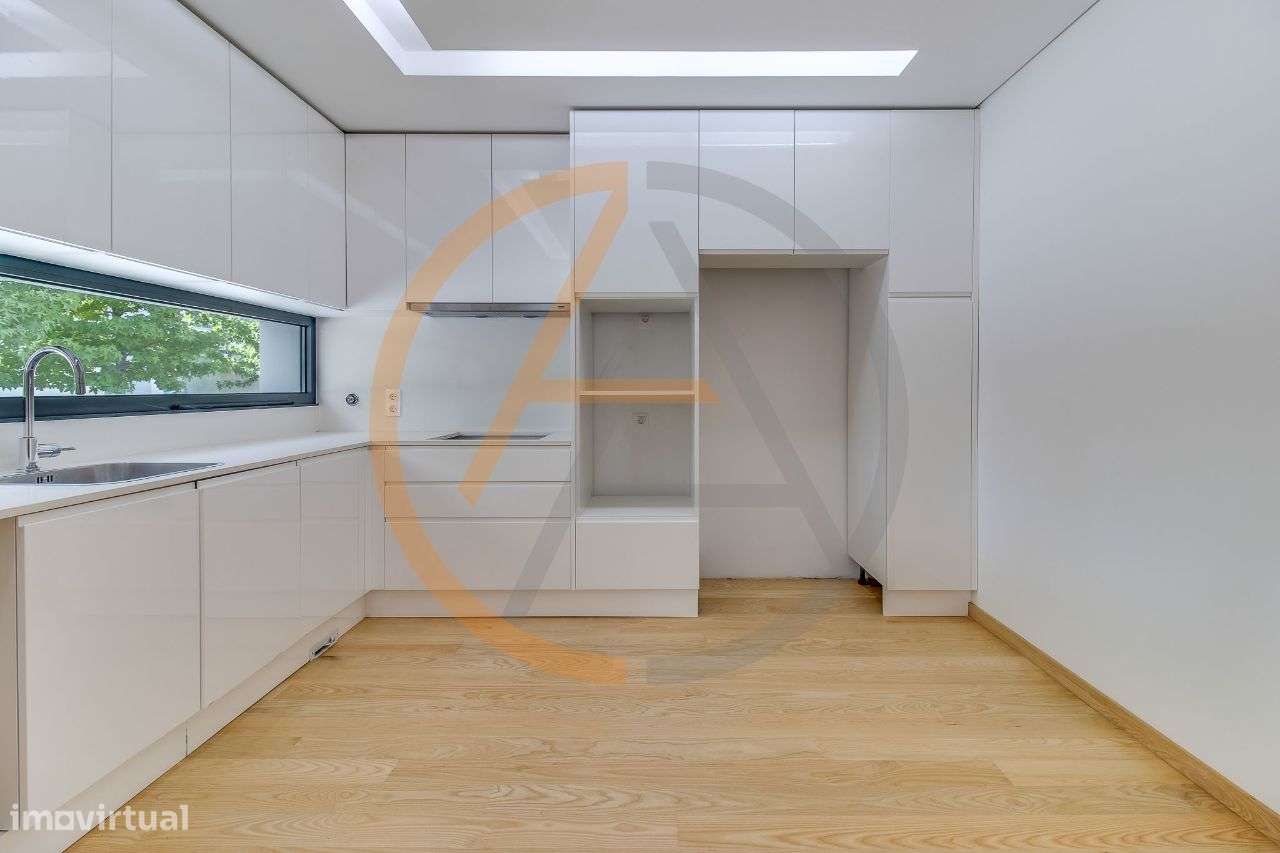 Moradia T4 Nova com Piscina | Foz do Douro-10
