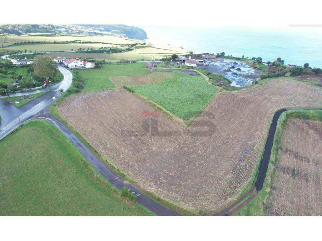 Terreno com 170m2 de Frente, ideal para investimento, Algarvia, Nor... - Grande imagem: 3/14