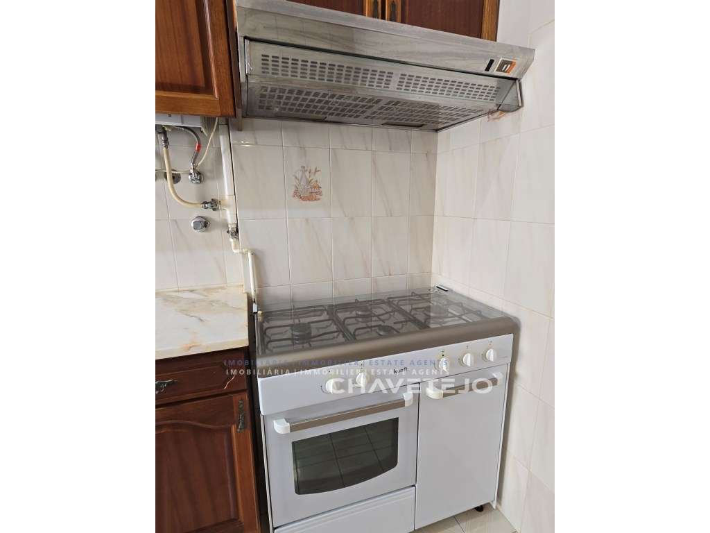 Apartamento T2 com garagem dupla e vista para o Castelo de Tomar-6