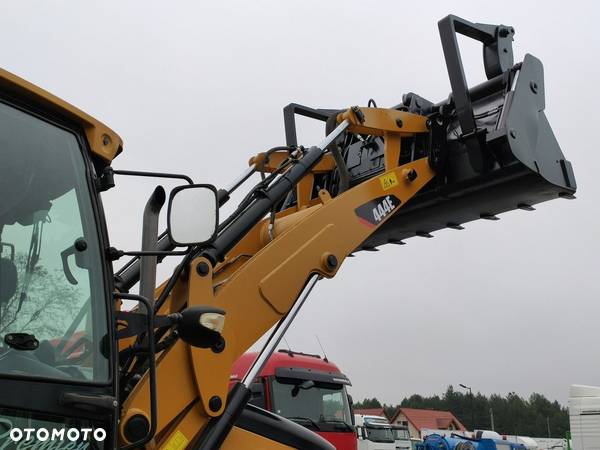 Caterpillar 444E Premier Sterowanie na Joystickach FULL OPCJA - 17