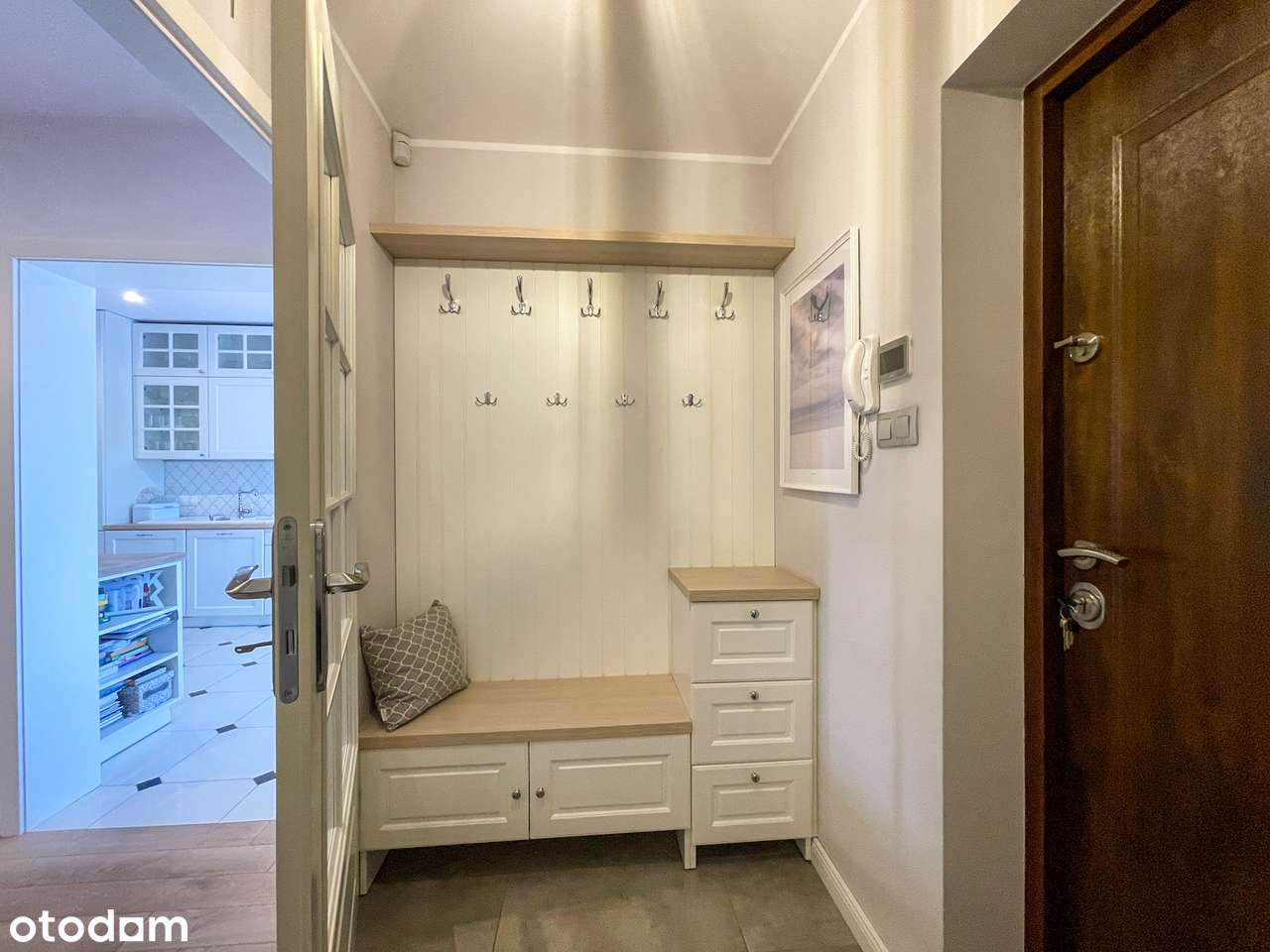 Przestronny i pięknie zaprojektowany dom szeregowy | ogród | garaż-4