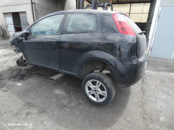 Fiat Punto de 2008 para peças - 3