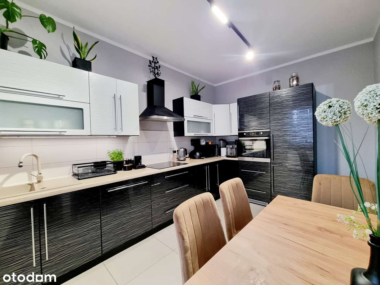 Urządzony dom, w którym życie zwalnia i nabiera smaku-10