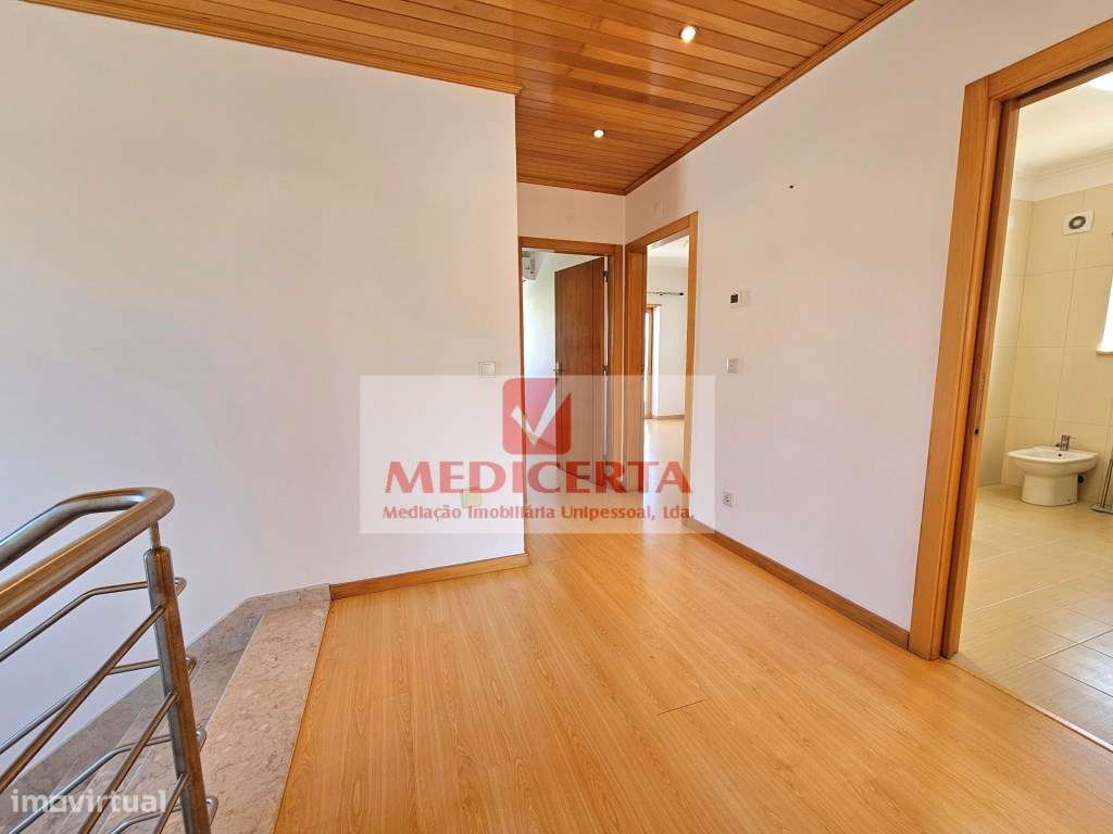 Algueirão - Moradia/Isolada T5 + Logradouro 350m² + Garagem-19