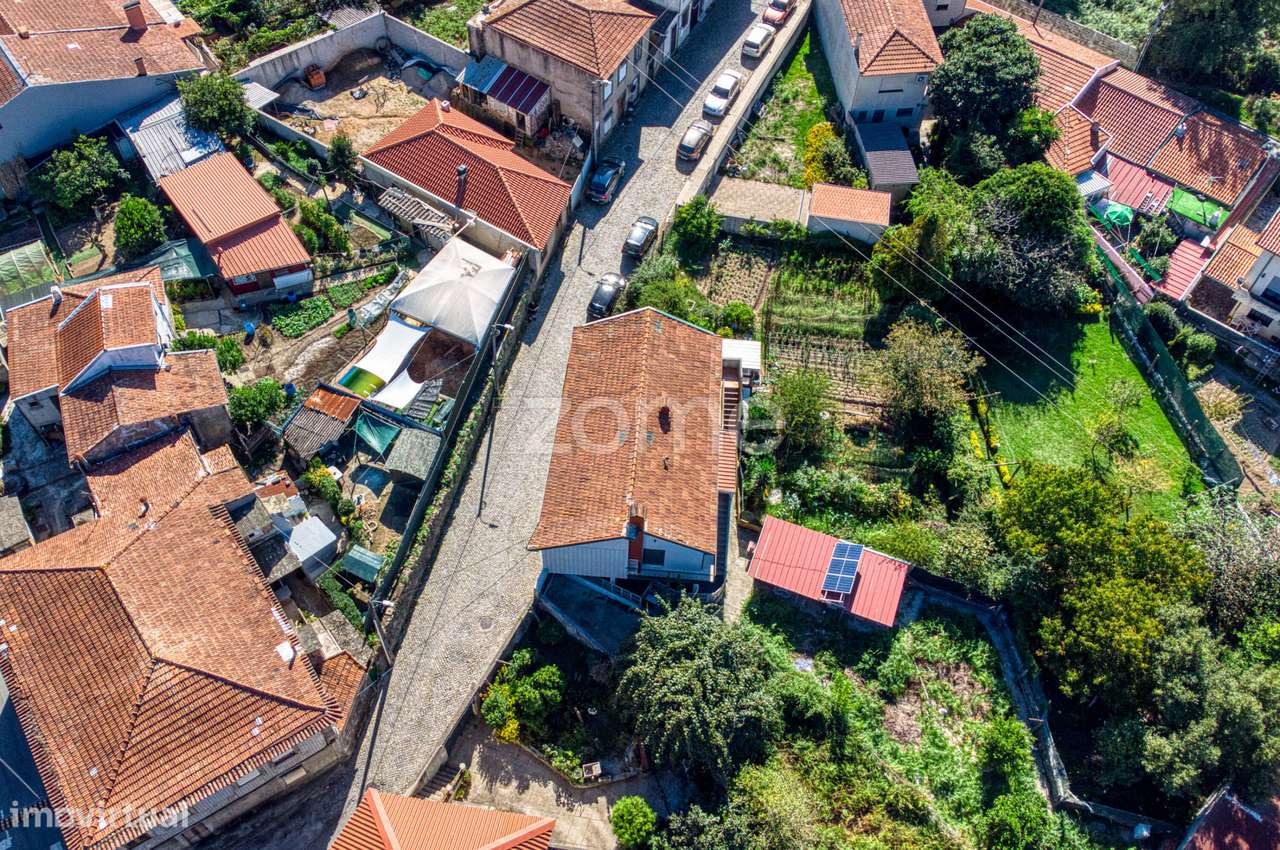 Moradia Bifamiliar T2 transformado em T1 + T1| Valbom, Gondomar-28