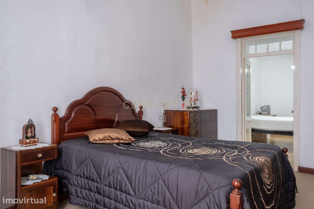 Moradia T2 com Quintal no Centro da Ribeira Grande-7