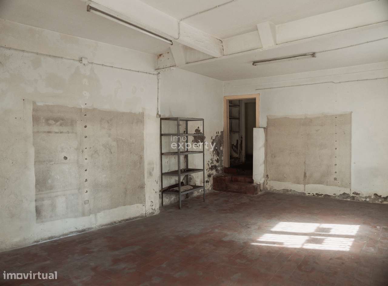 Edifício histórico com projeto aprovado no coração do Funchal-40