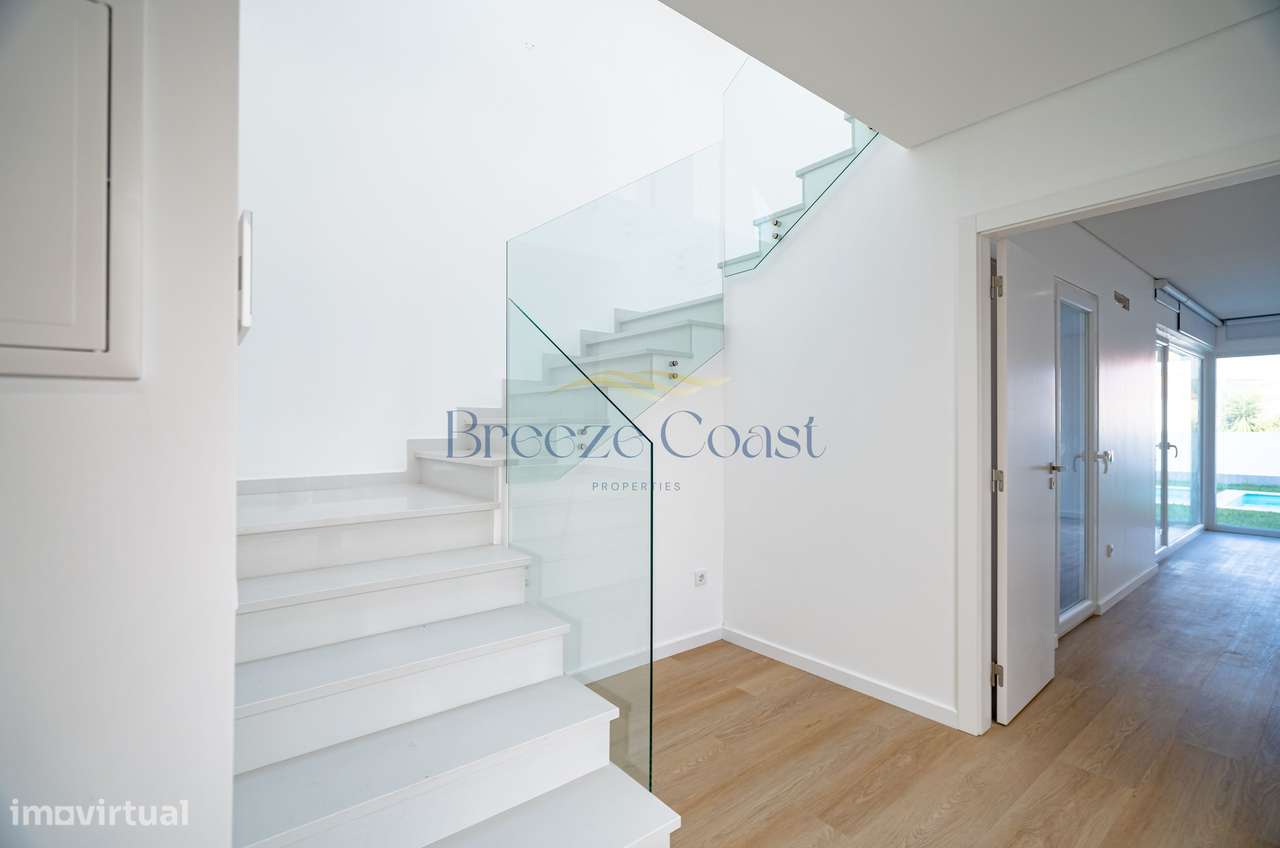 Modern 3+1 Bedroom Villa with Private Pool-11