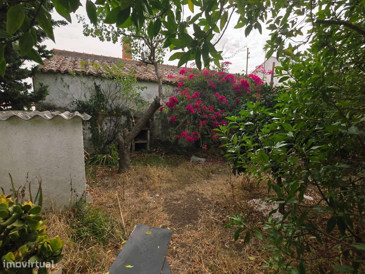 Moradia Bi familiar – Dois T3 Independentes | Porto Salvo-18