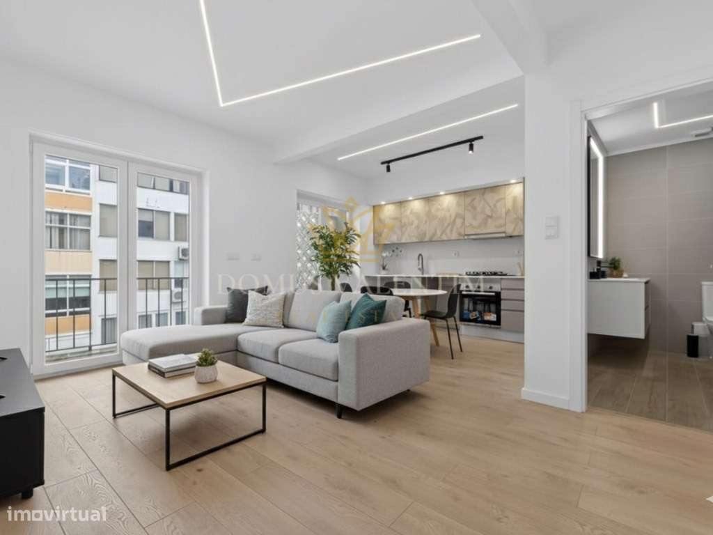 T2 Totalmente Remodelado em Almada - Conforto e Modernidade-3