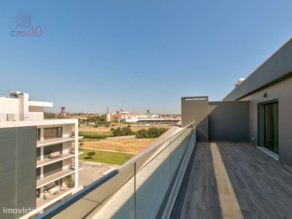 Vende-se apartamento T4 de luxo com terraço no Montijo - Grande imagem: 3/15